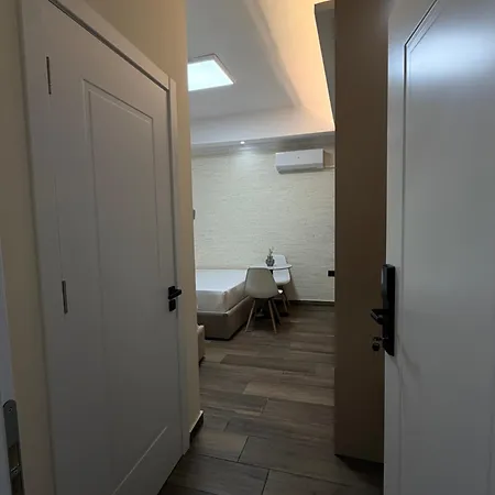 Edean 3 Apartman *